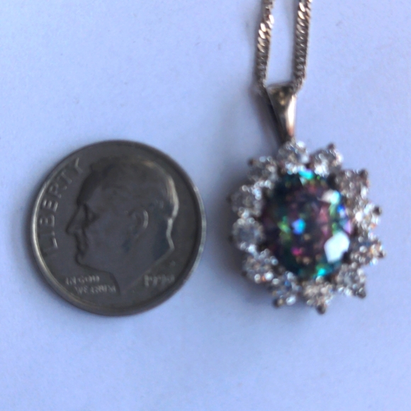 New QVC Mystic Quartz pendant necklace. Sterling Silver. 18" chain Gift box - Picture 5 of 6